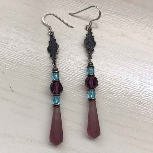 Vintage Jewelry - Vintage boho chic glass purple dangle earrings